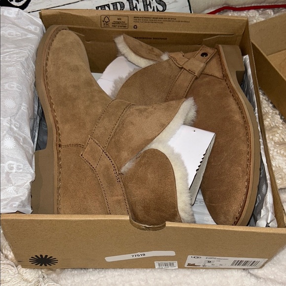 UGG Brown Shearling Boots - Picture 4 of 5